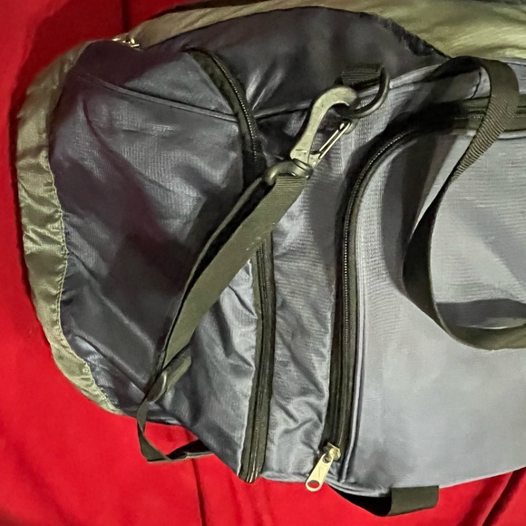 Large Nike Duffel Bag - Picture 3 of 7